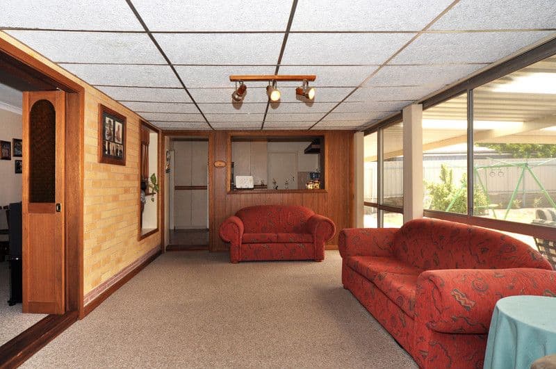 18 Laffers Crescent, REYNELLA SA 5161, Reynella - Thumbnail 3