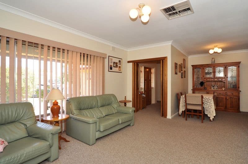 18 Laffers Crescent, REYNELLA SA 5161, Reynella - Thumbnail 5
