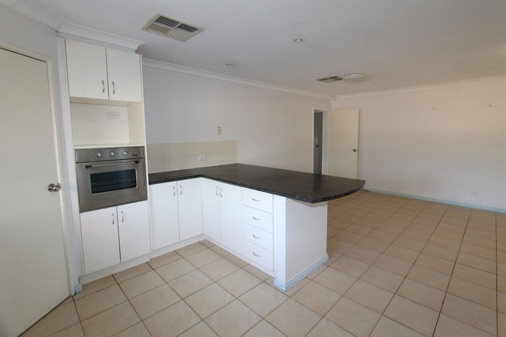 19B Bayview Vista, Ballajura WA 6066, Ballajura - Thumbnail 8