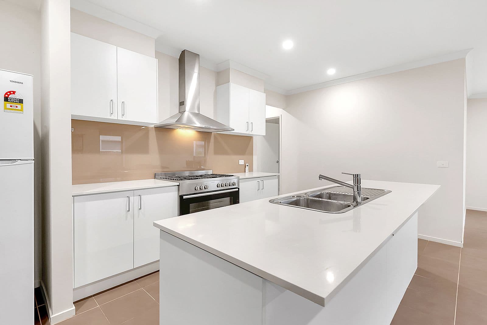 8 Kensley Circuit, Craigieburn VIC 3064, Craigieburn - Thumbnail 3