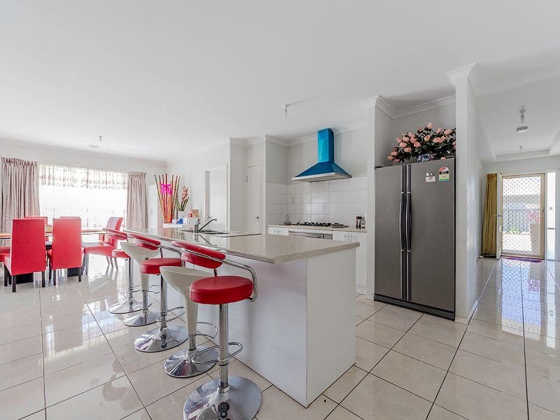 17 Mayfield Avenue, Truganina VIC 3029, Truganina - Thumbnail 5