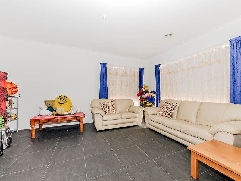 17 Mayfield Avenue, Truganina VIC 3029, Truganina - Thumbnail 8