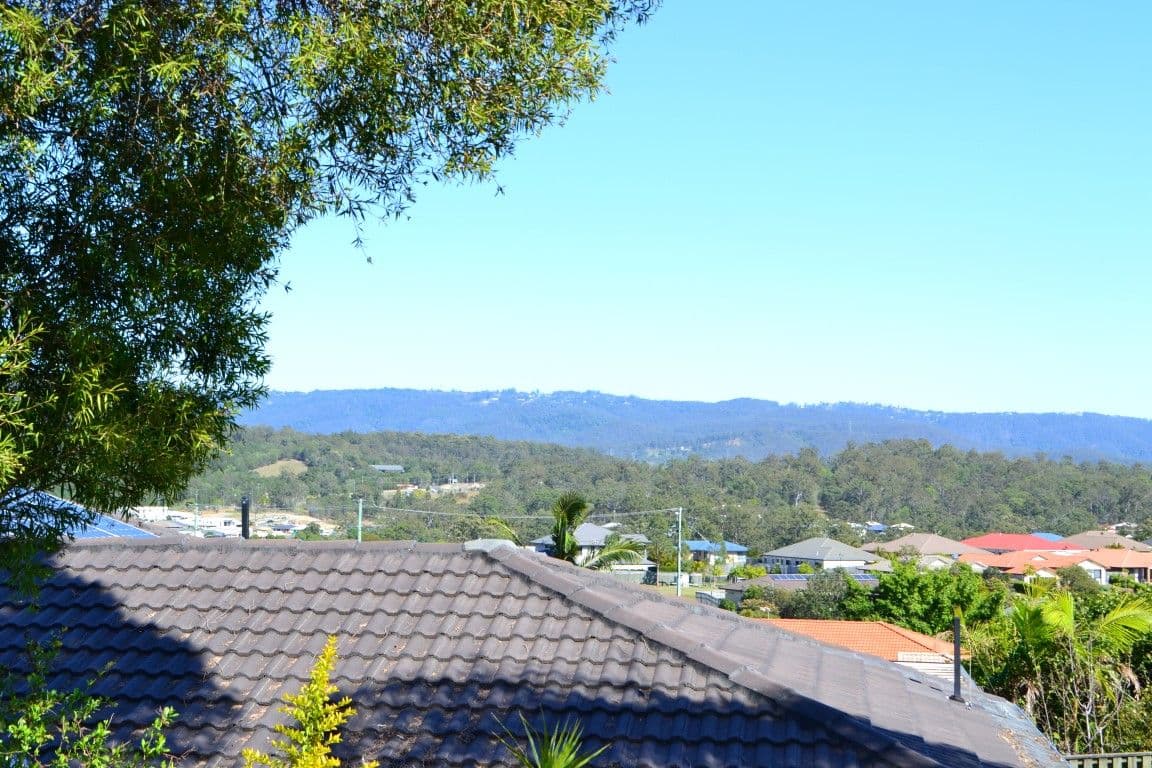24 Maui Crescent, OXENFORD QLD 4210, Oxenford - Thumbnail 4