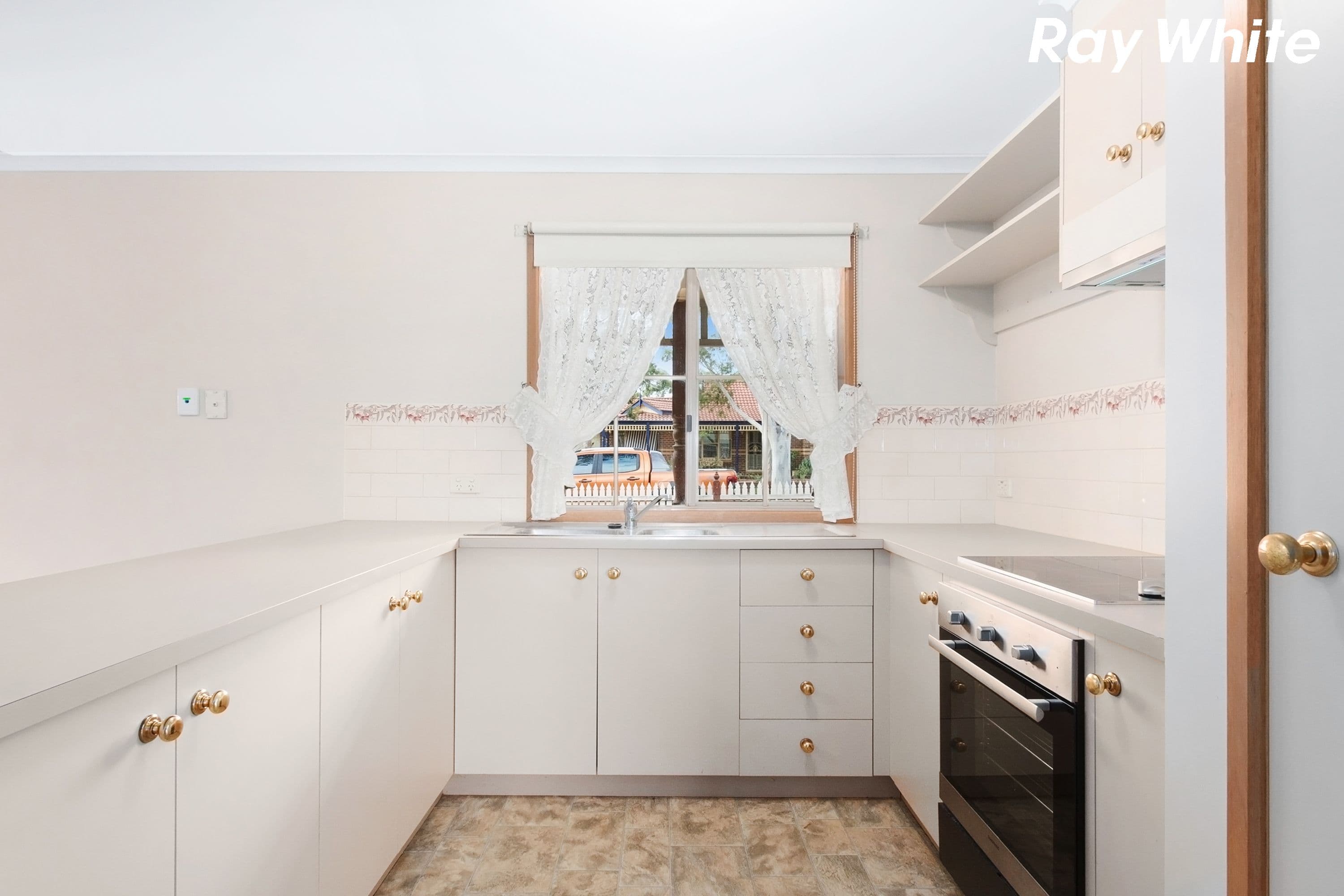 4 Magdalena Place, Berwick VIC 3806, Berwick - Thumbnail 5