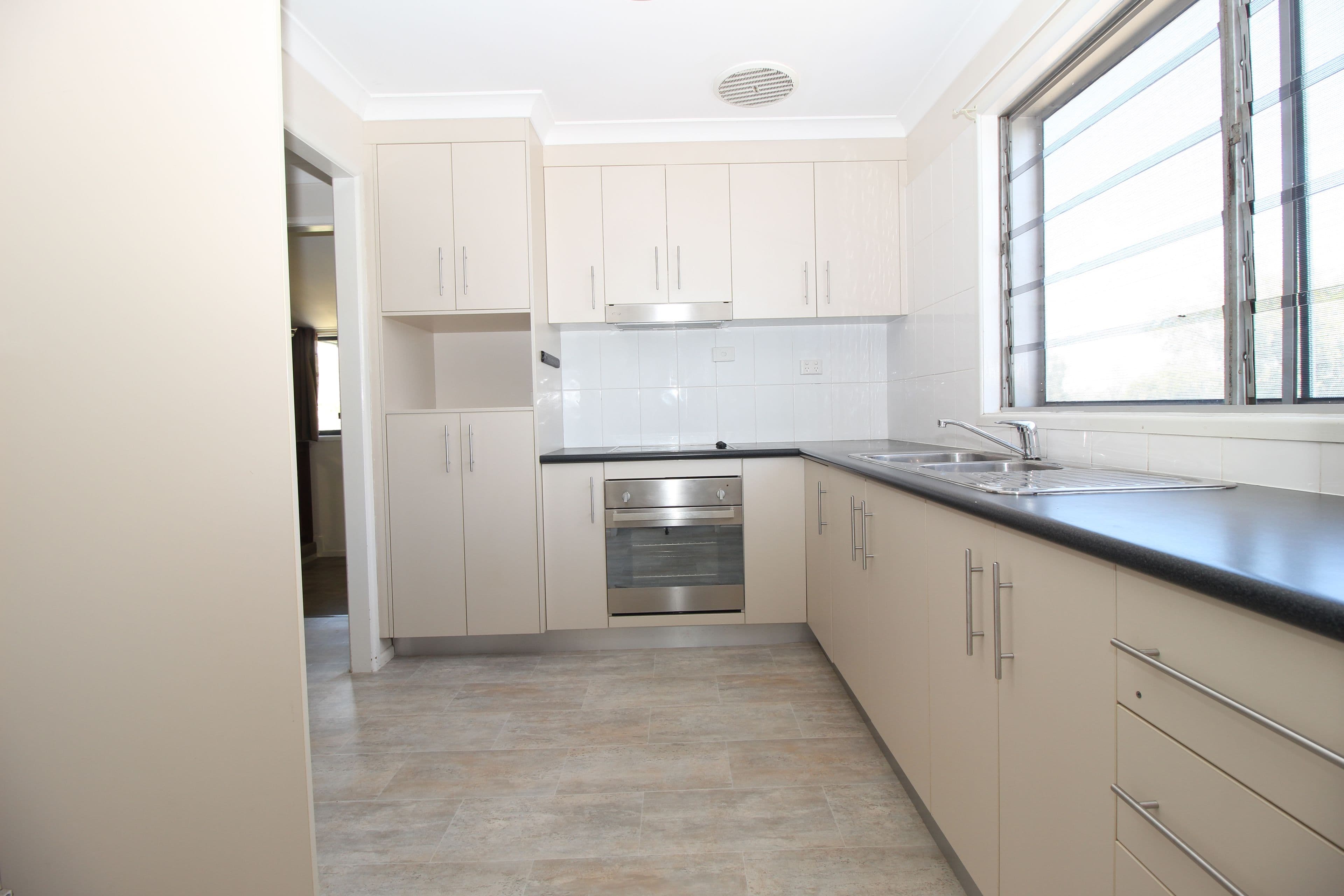 25 Gordon Street, Capella QLD 4723, Capella - Thumbnail 6