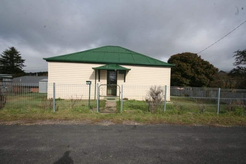 107 Curtis Street, OBERON NSW 2787, Oberon - Image 1