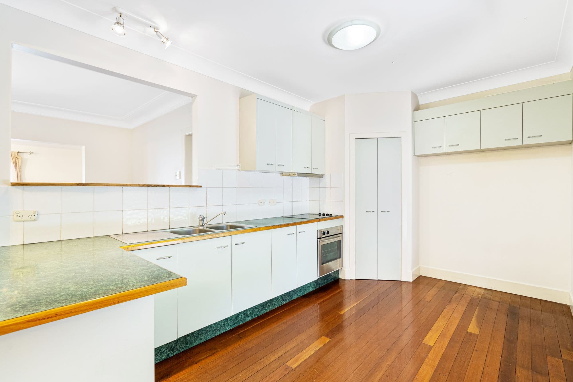 12 Greenmount Avenue, Holland Park QLD 4121, Holland Park - Thumbnail 6