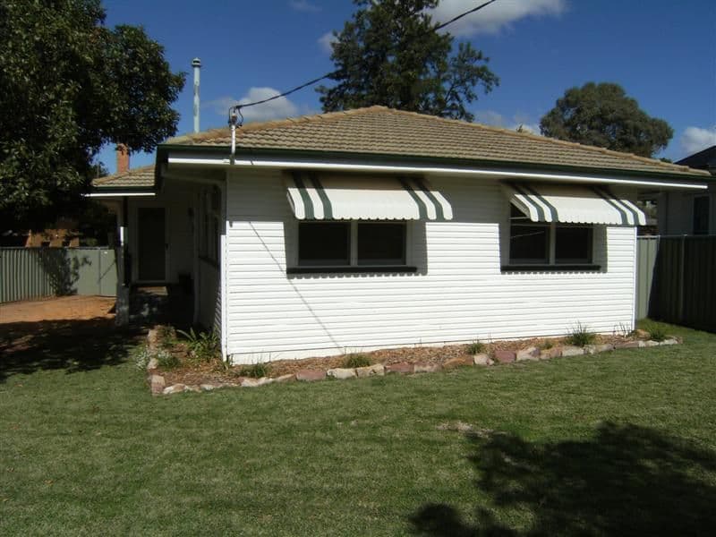 17 Lovett Avenue, DUBBO NSW 2830, Dubbo - Image 1