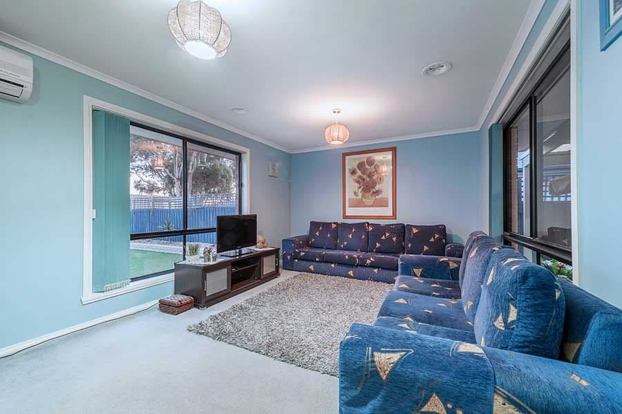 10 Edgecombe Way, Roxburgh Park VIC 3064, Roxburgh Park - Thumbnail 5