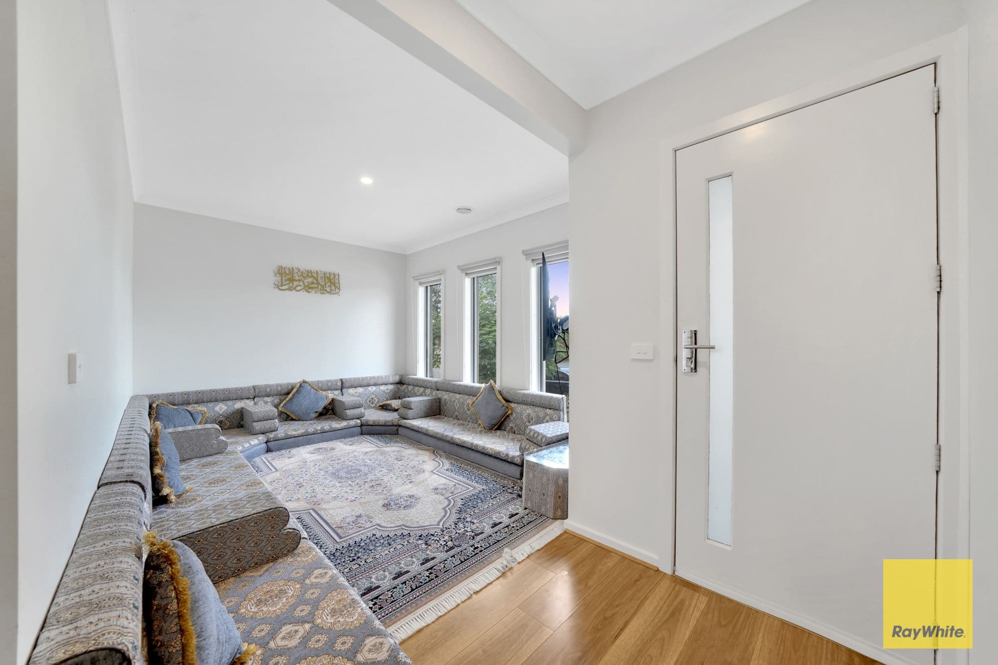 6 Gold Street, Tarneit VIC 3029, Tarneit - Thumbnail 3