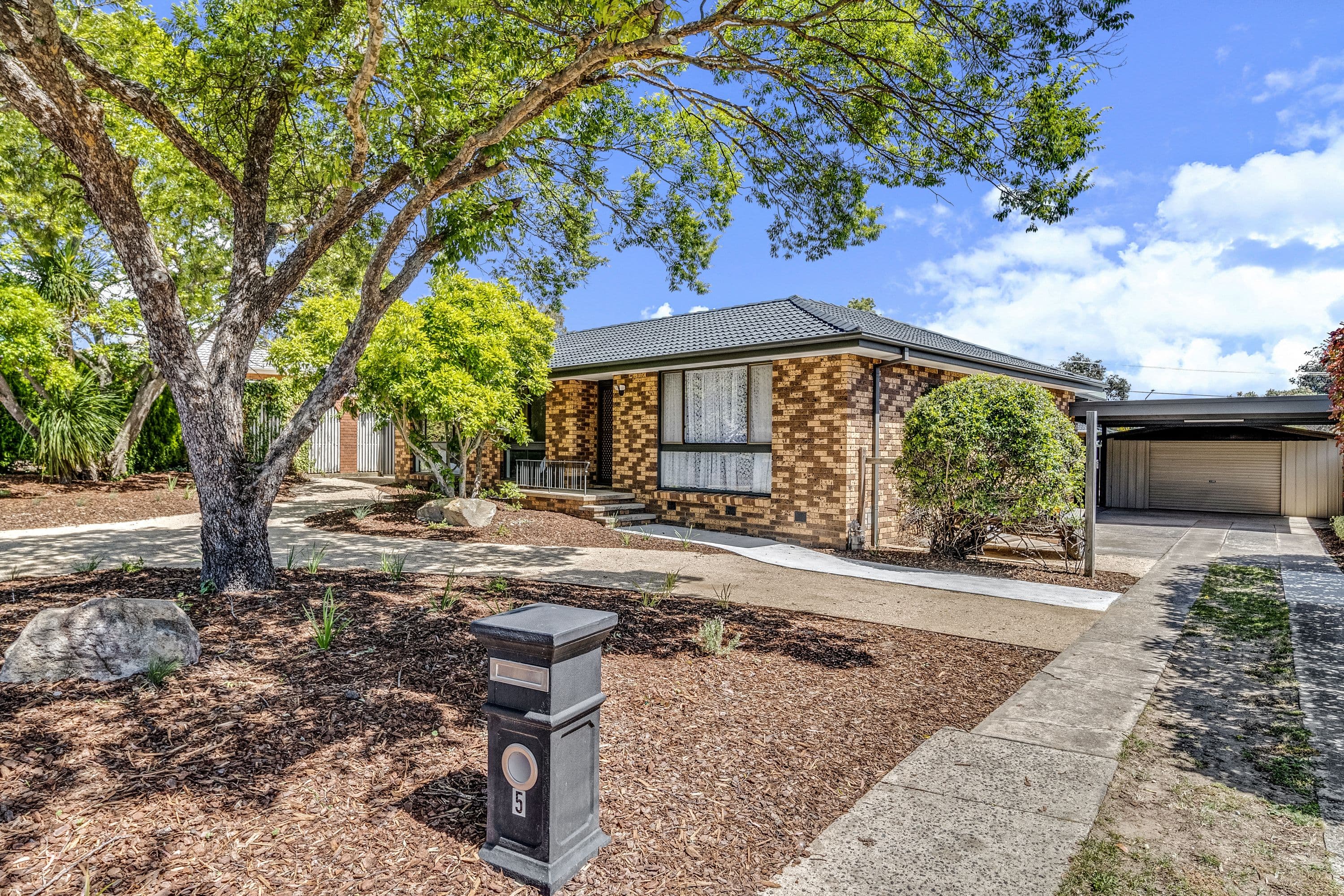 5 Colborne Place, Spence ACT 2615, Spence - Thumbnail 2