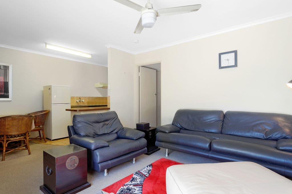 14 Parneno Street, Chevron Island QLD 4217, Chevron Island - Thumbnail 3