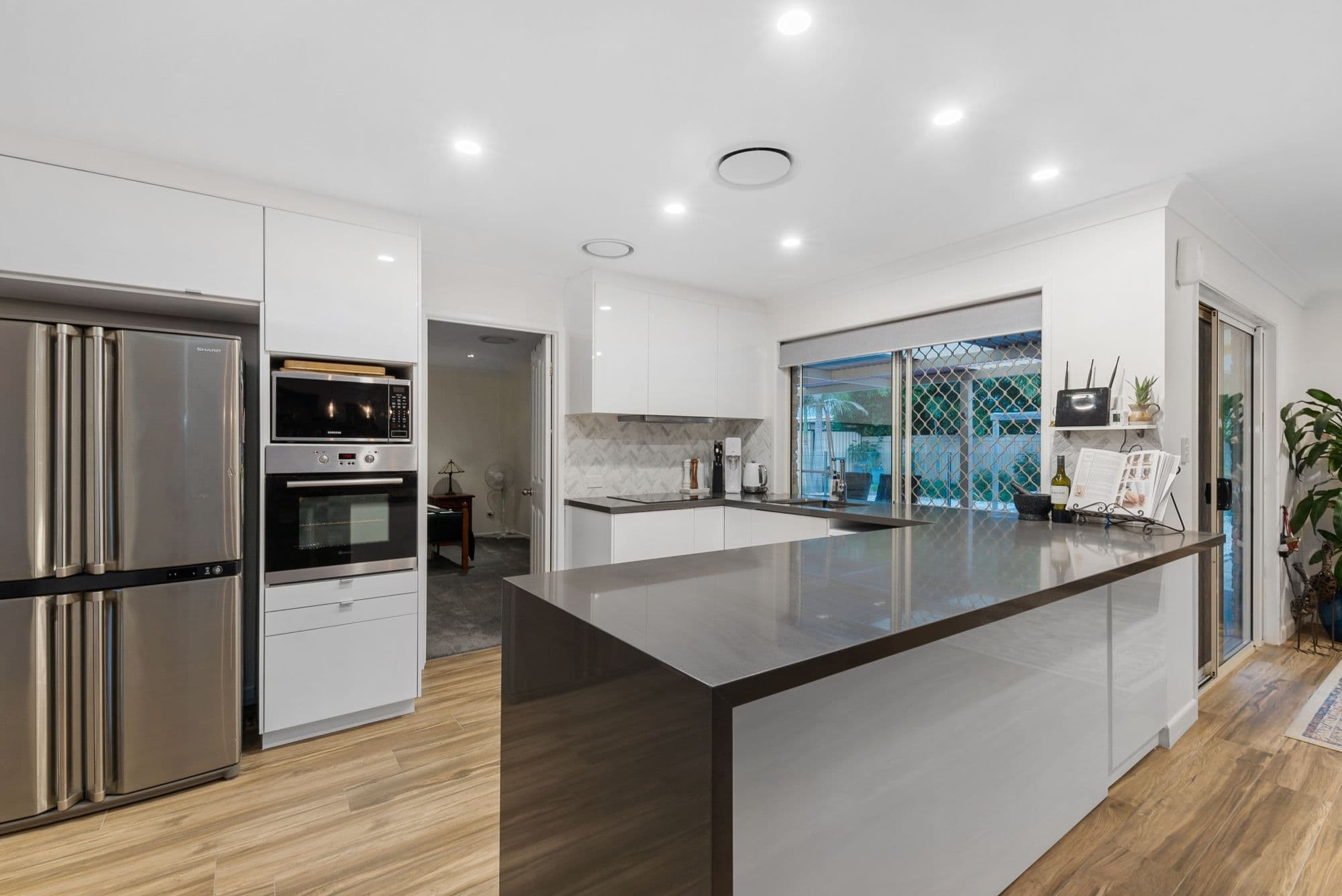 12 Antigua Crescent, Deception Bay QLD 4508, Deception Bay - Thumbnail 3
