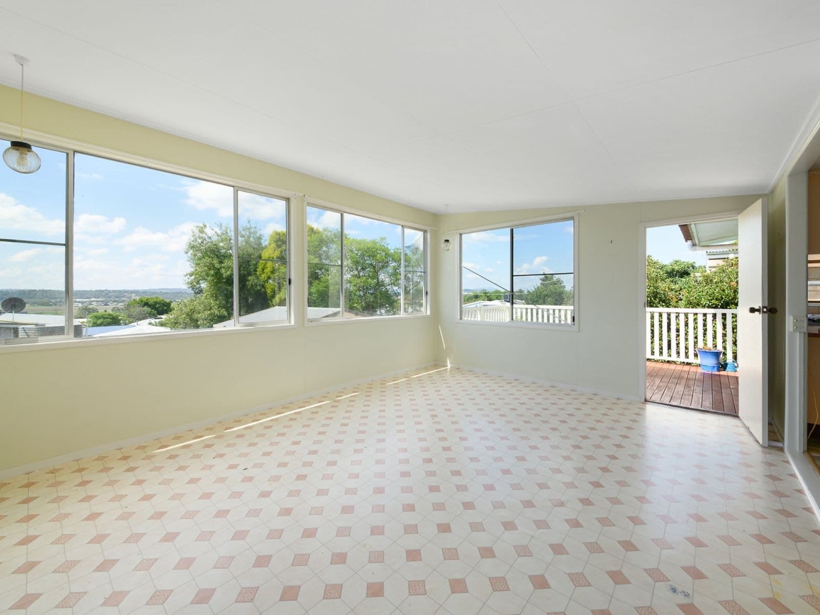 91 Locke Street, Warwick - Thumbnail 8
