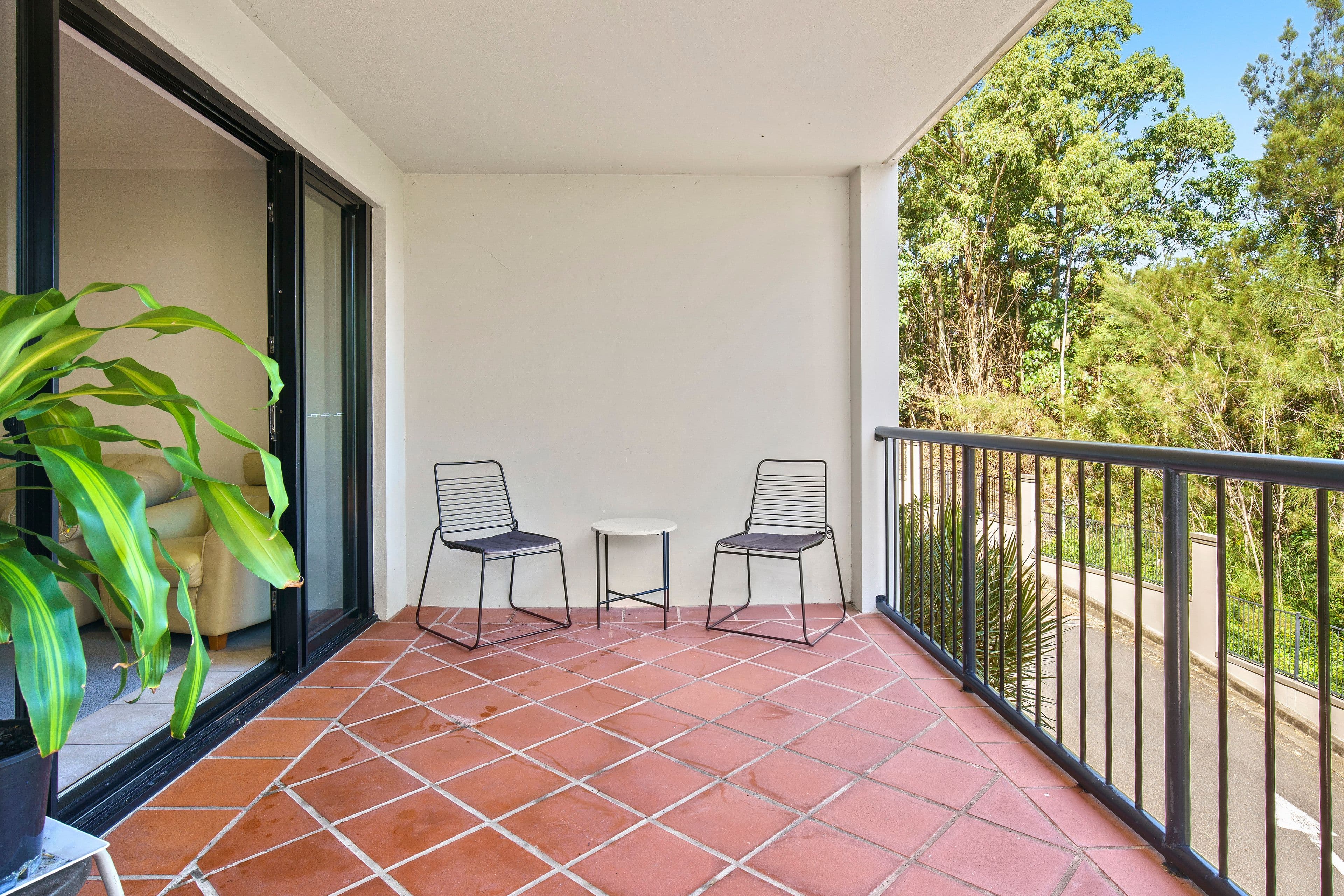 1 'Magic Mountain' Great Hall Drive, Miami QLD 4220, Miami - Thumbnail 4