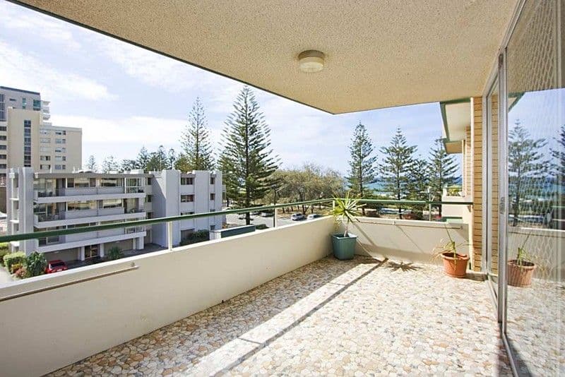 12 'Wyuna' 82 The Esplanade, BURLEIGH HEADS QLD 4220, Burleigh Heads - Thumbnail 3