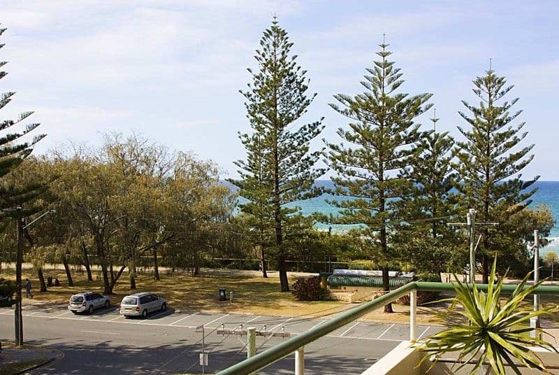 12 'Wyuna' 82 The Esplanade, BURLEIGH HEADS QLD 4220, Burleigh Heads - Thumbnail 7