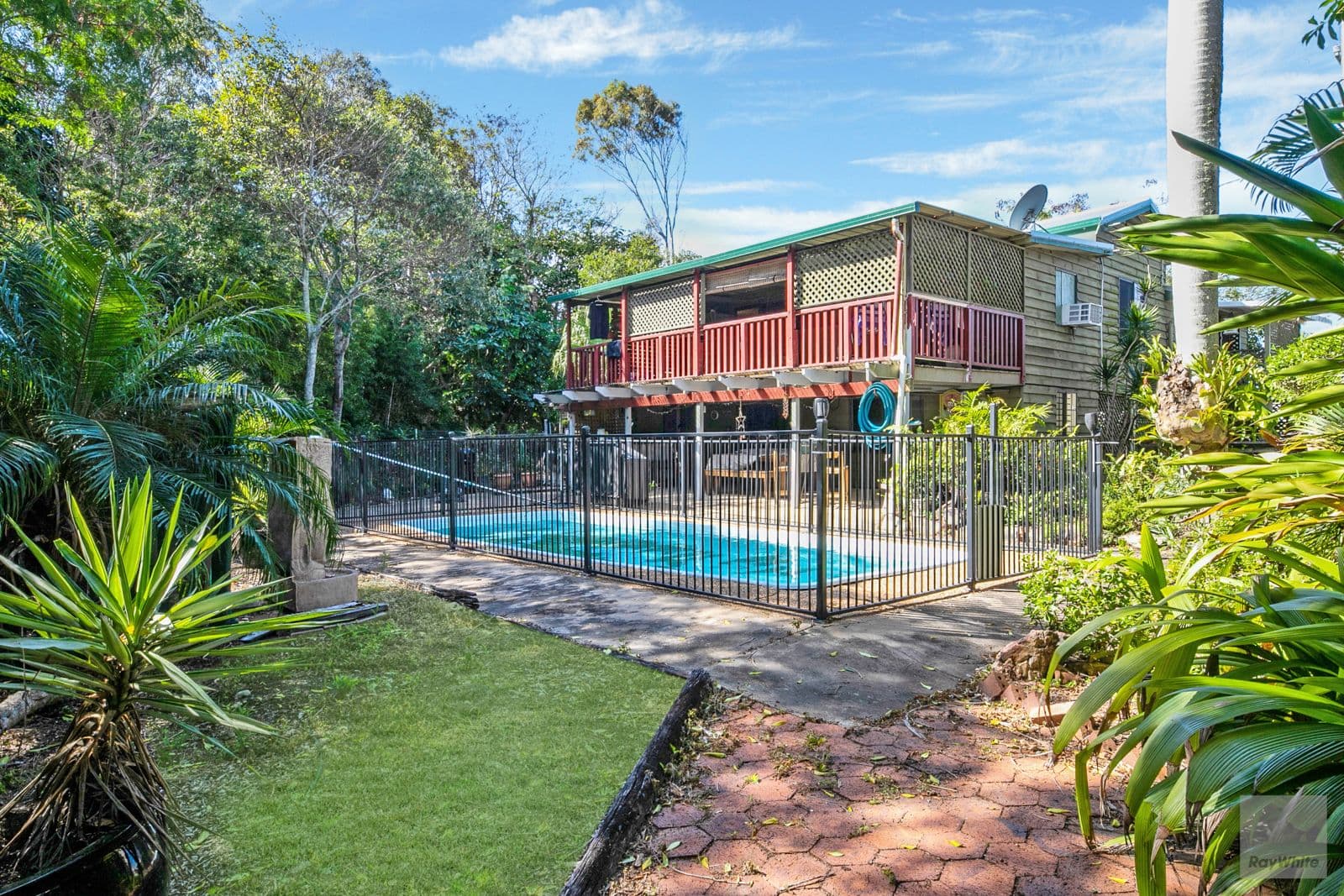 10 Braithwaite Street, Yeppoon QLD 4703, Yeppoon - Thumbnail 2