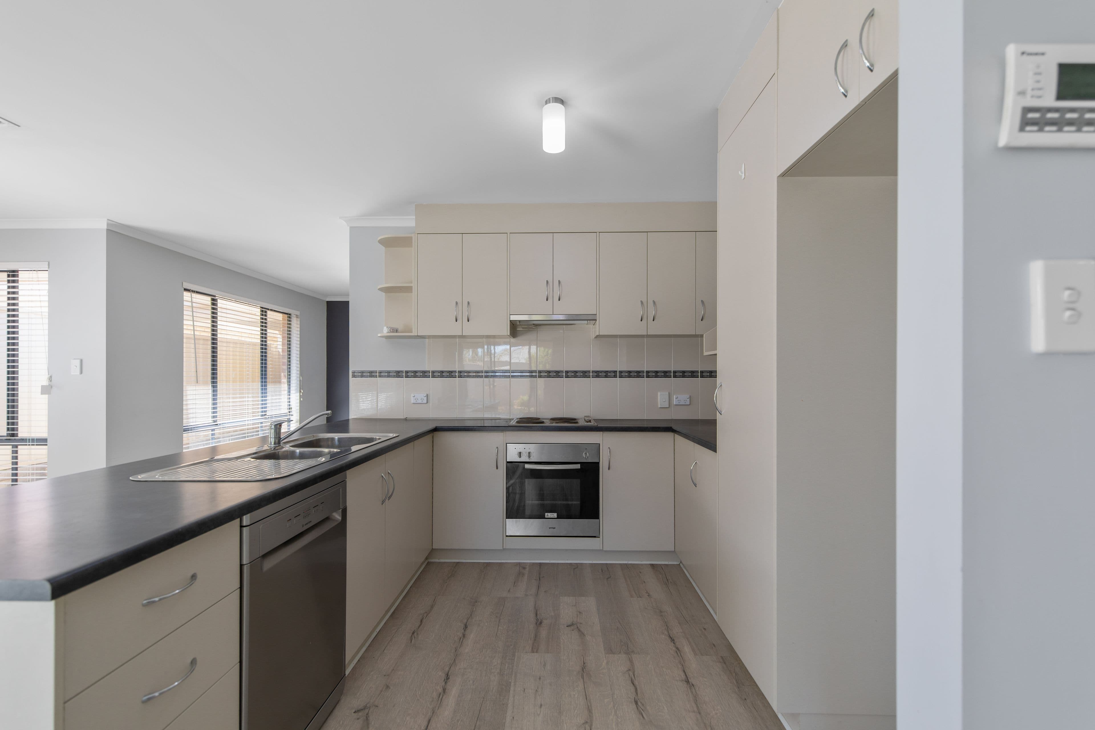 1 Rosaria Court, Munno Para West SA 5115, Munno Para West - Thumbnail 3