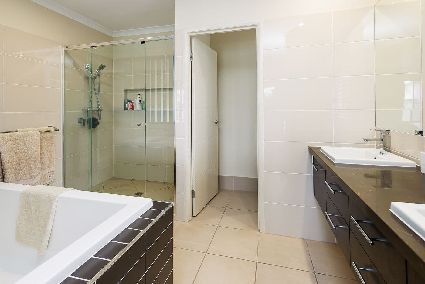 6 View Line Terrace, Hope Island QLD 4212, Hope Island - Thumbnail 8
