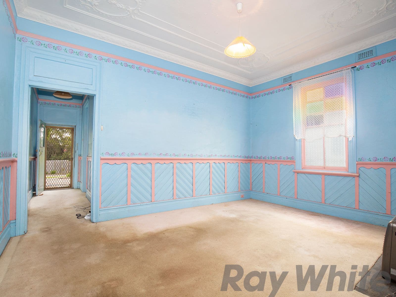 107 Lewis Street, Maryville - Thumbnail 2