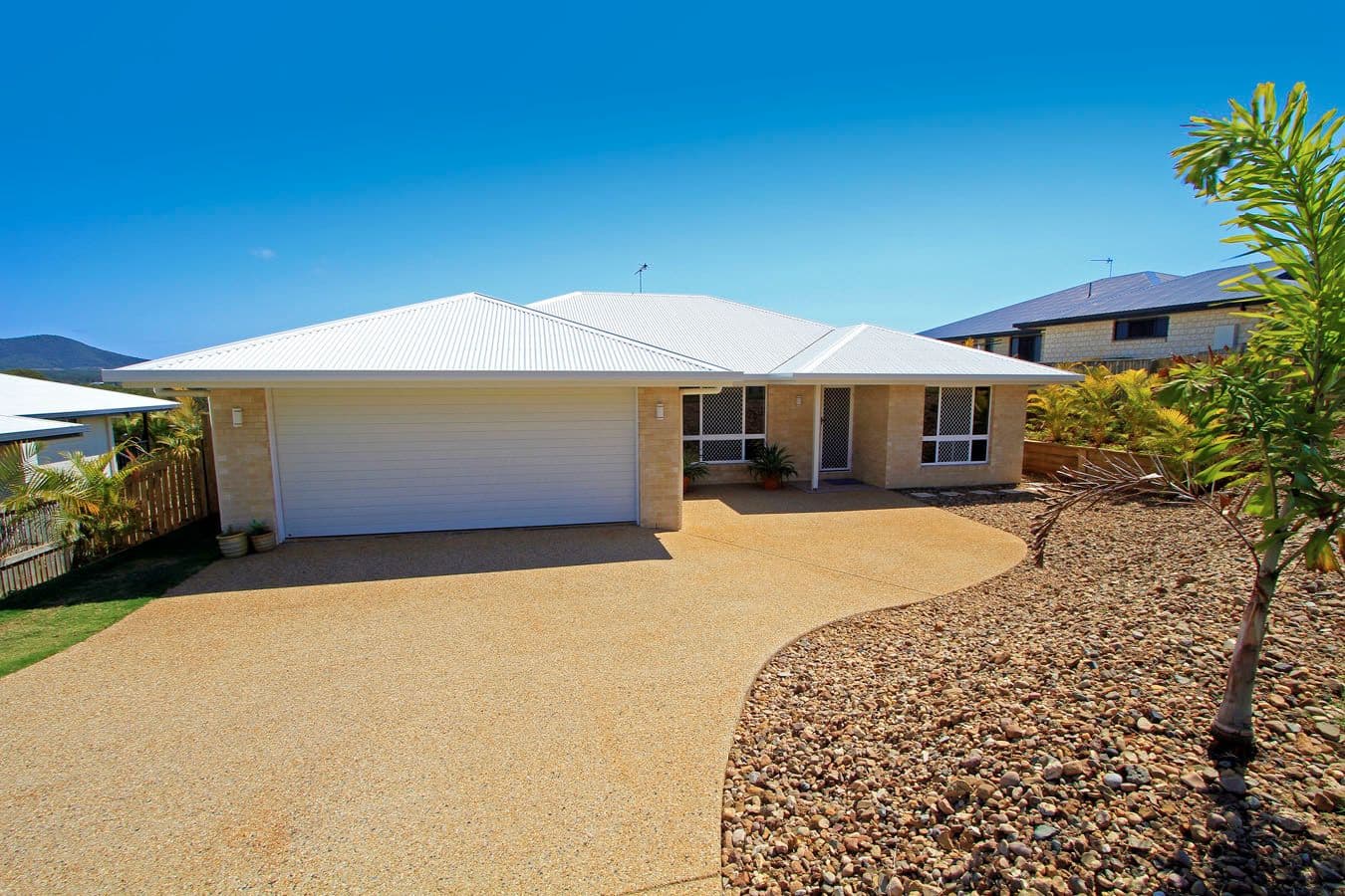 16 Rosewood Street, TARANGANBA QLD 4703, Taranganba - Image 1