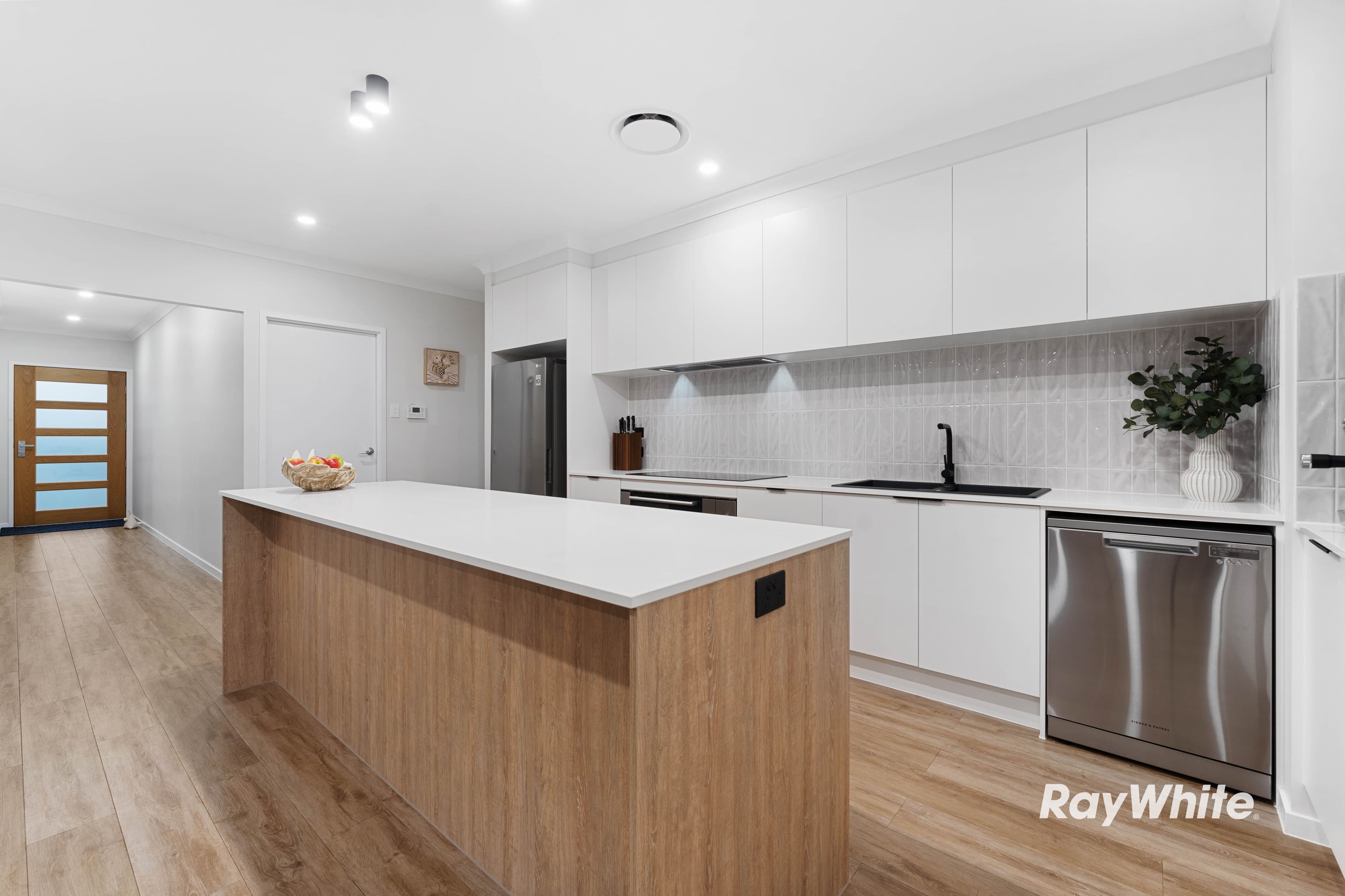 72 Mercy Circuit, Park Ridge QLD 4125, Park Ridge - Thumbnail 4