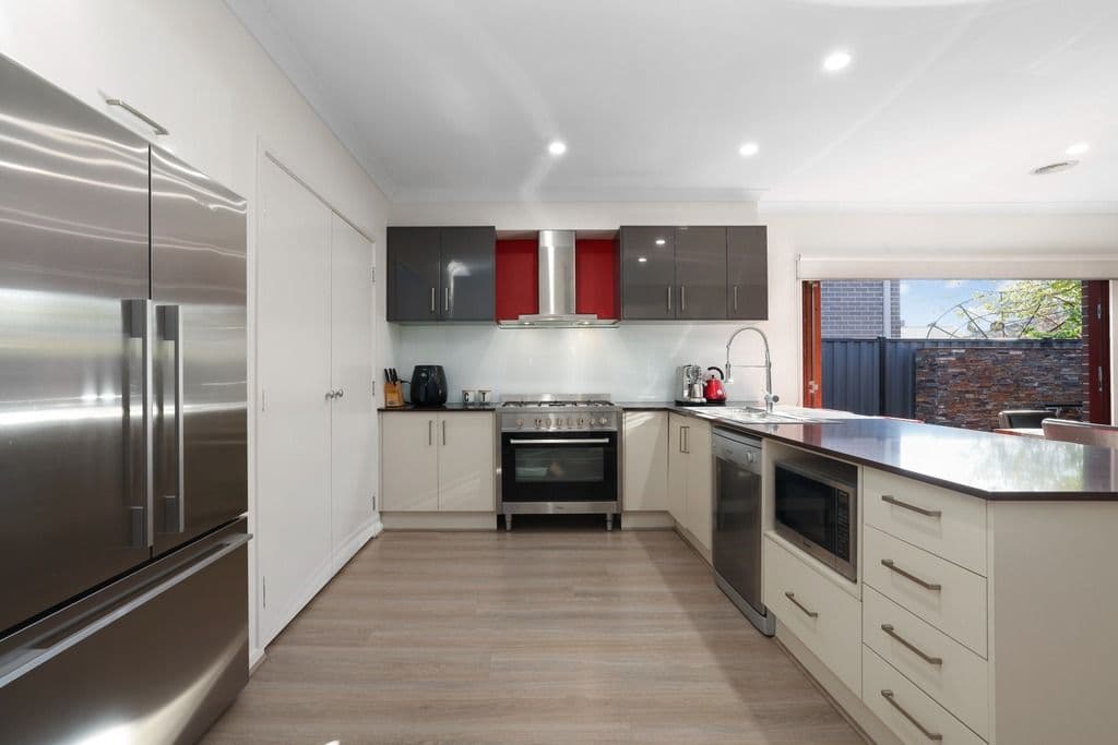 14 Cordner Way, Point Cook VIC 3030, Point Cook - Thumbnail 2
