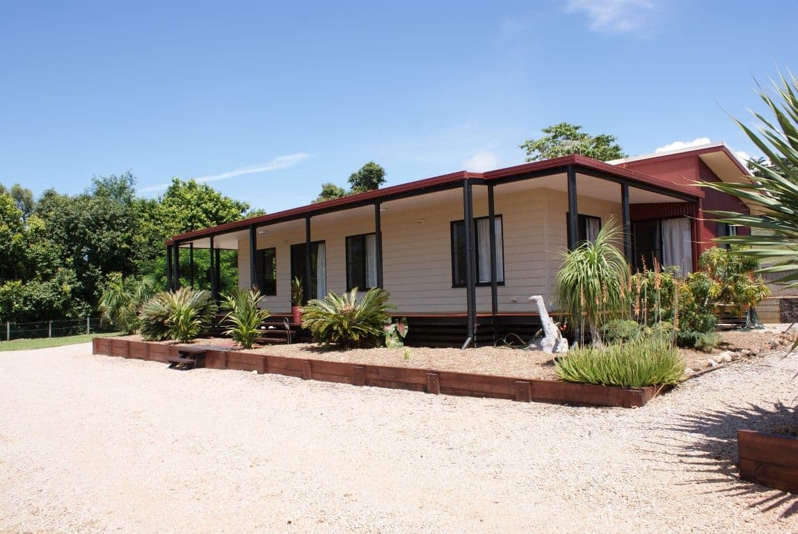 25 Spinnaker Street, SOUTH MISSION QLD 4852, South Mission Beach - Thumbnail 2