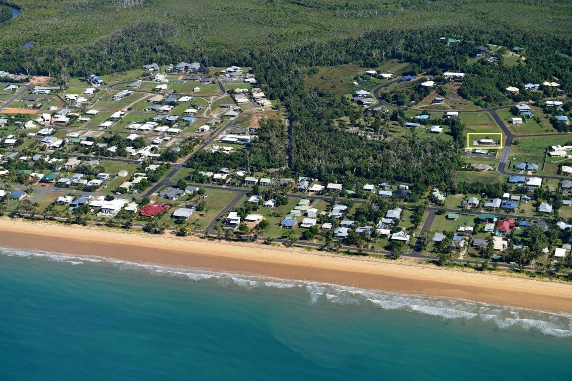 25 Spinnaker Street, SOUTH MISSION QLD 4852, South Mission Beach - Thumbnail 3