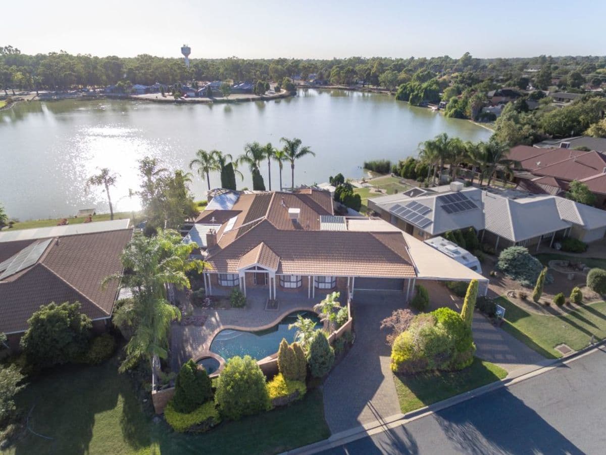 10 Craigmuir Drive, Mooroopna, Mooroopna - Thumbnail 2