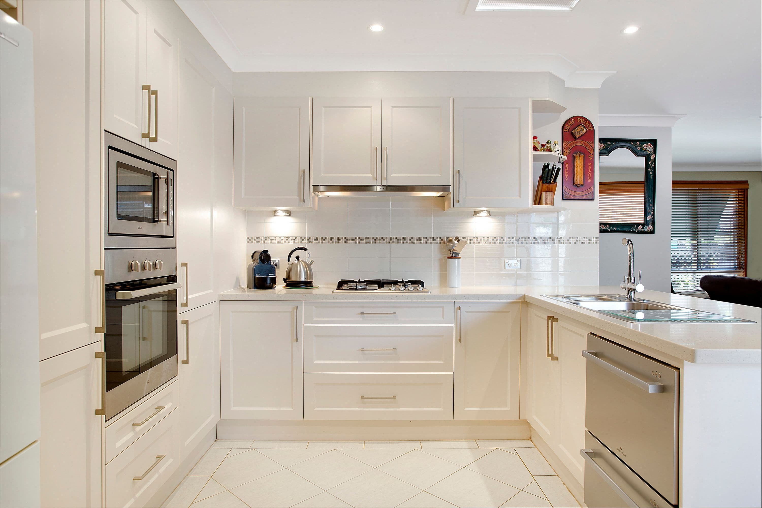 10 Gumnut Close, Glenning Valley - Thumbnail 2