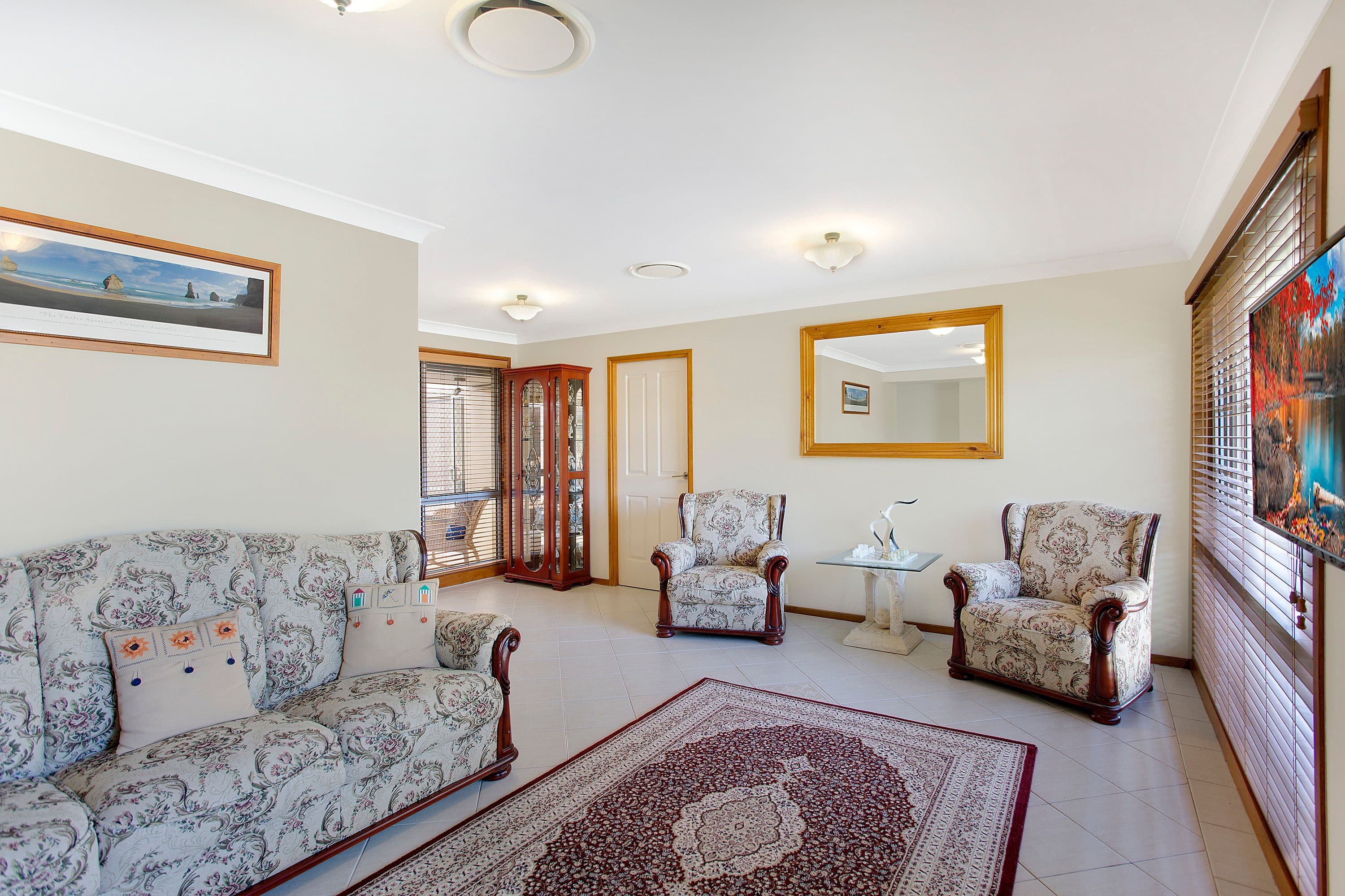 10 Gumnut Close, Glenning Valley - Thumbnail 3