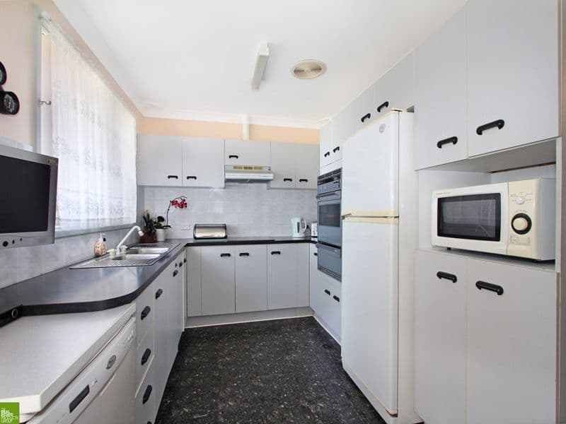 38 Hayes Avenue, Mount Warrigal NSW 2528, Mount Warrigal - Thumbnail 6