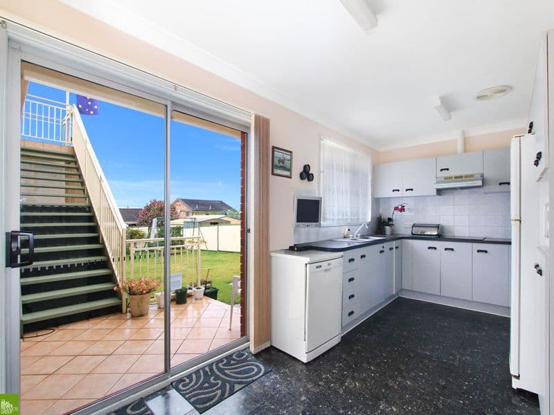 38 Hayes Avenue, Mount Warrigal NSW 2528, Mount Warrigal - Thumbnail 7