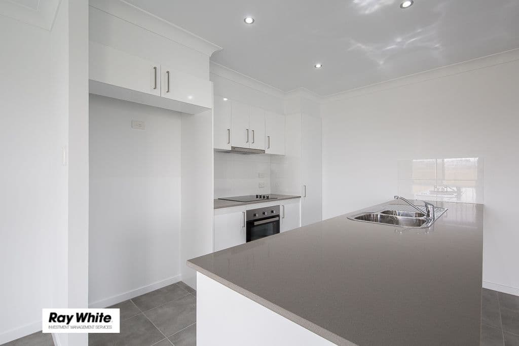 11 Shelley Street, Redbank Plains QLD 4301, Redbank Plains - Thumbnail 2
