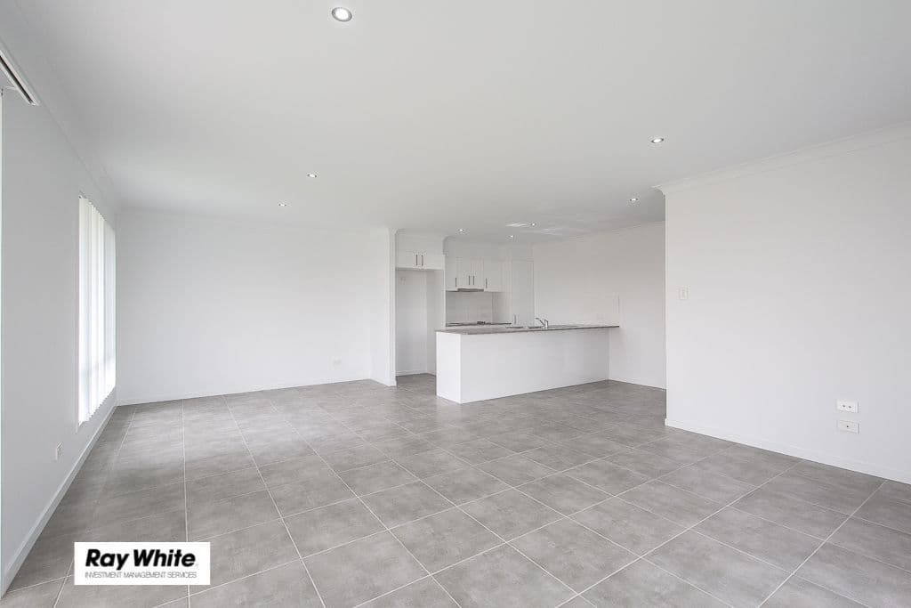 11 Shelley Street, Redbank Plains QLD 4301, Redbank Plains - Thumbnail 5