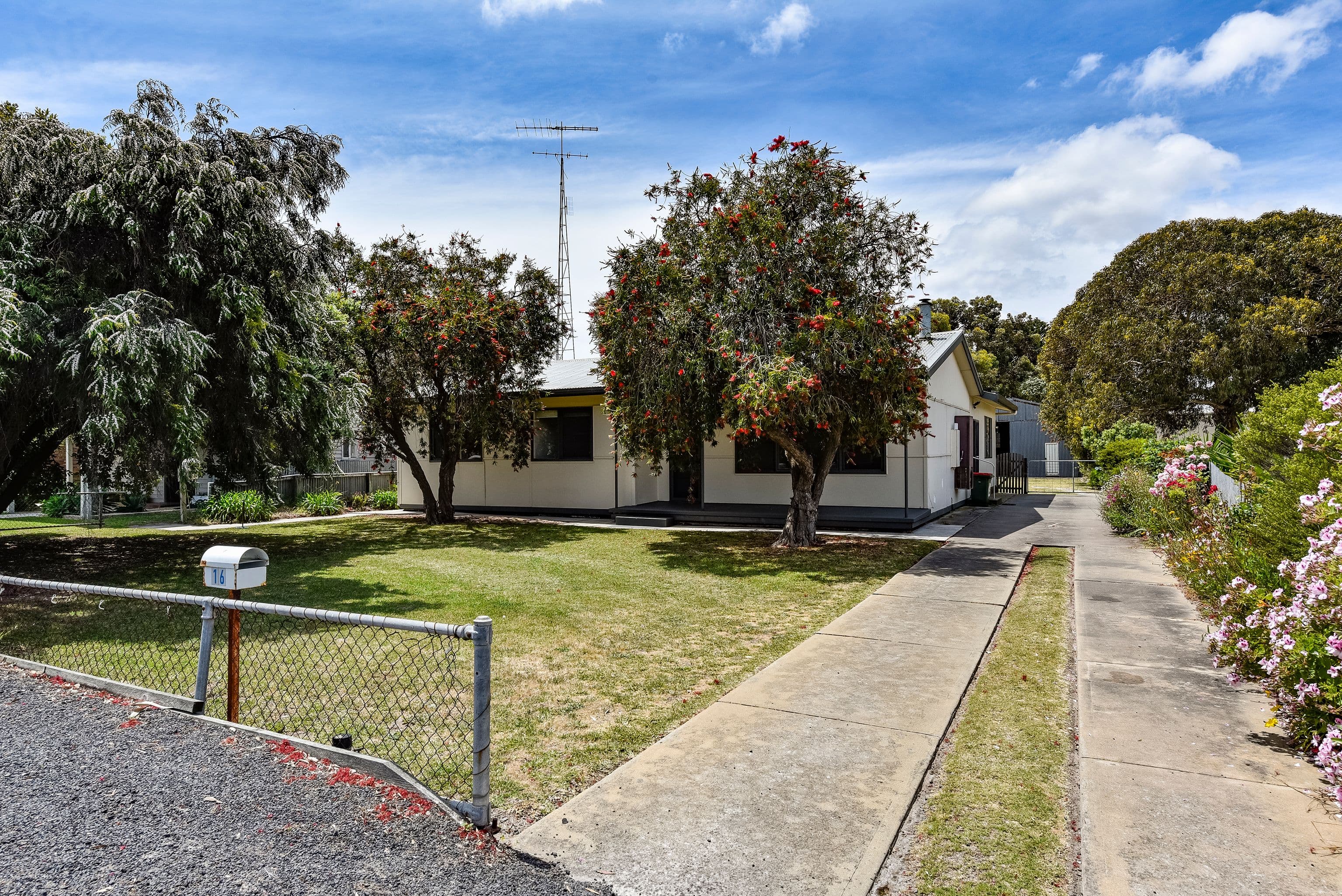 16 Strickland Street, Kingston Se SA 5275, Kingston Se - Image 1