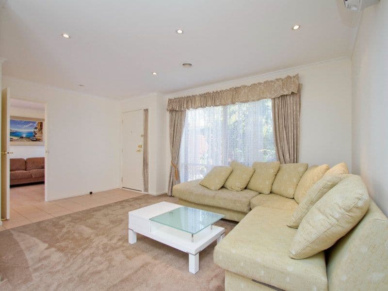 111 Aquarius Drive, FRANKSTON VIC 3199, Frankston - Thumbnail 2