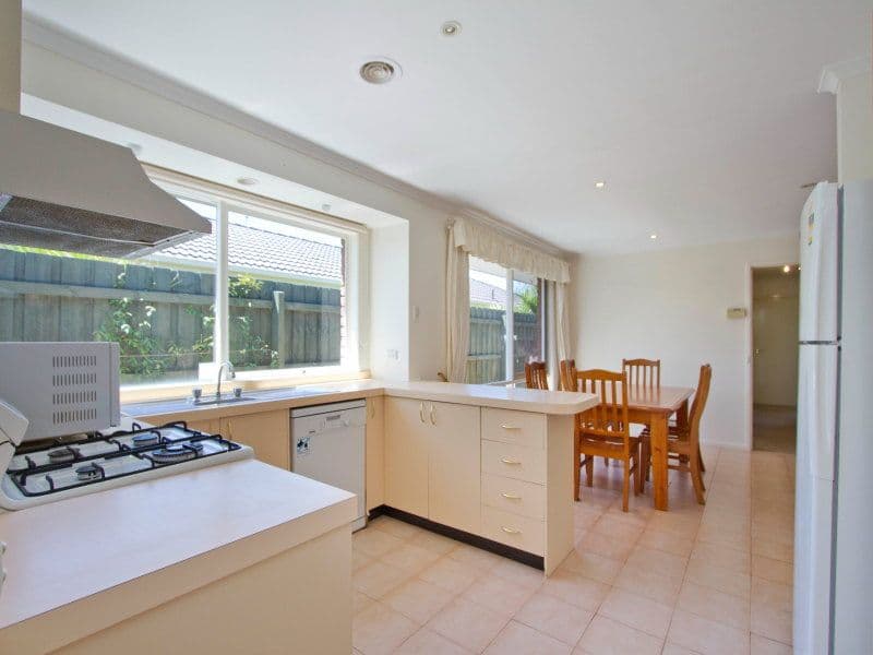 111 Aquarius Drive, FRANKSTON VIC 3199, Frankston - Thumbnail 4