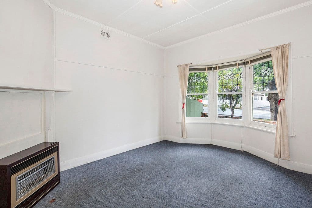 304 Pleasant Street South, Newington VIC 3350, Newington - Thumbnail 3