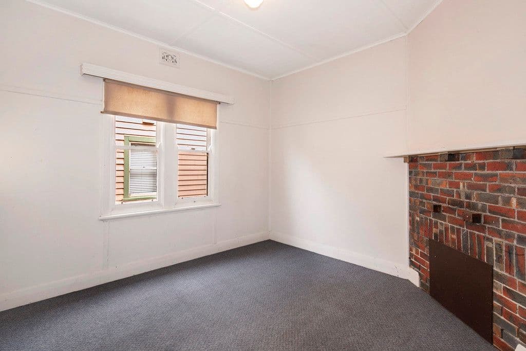 304 Pleasant Street South, Newington VIC 3350, Newington - Thumbnail 4