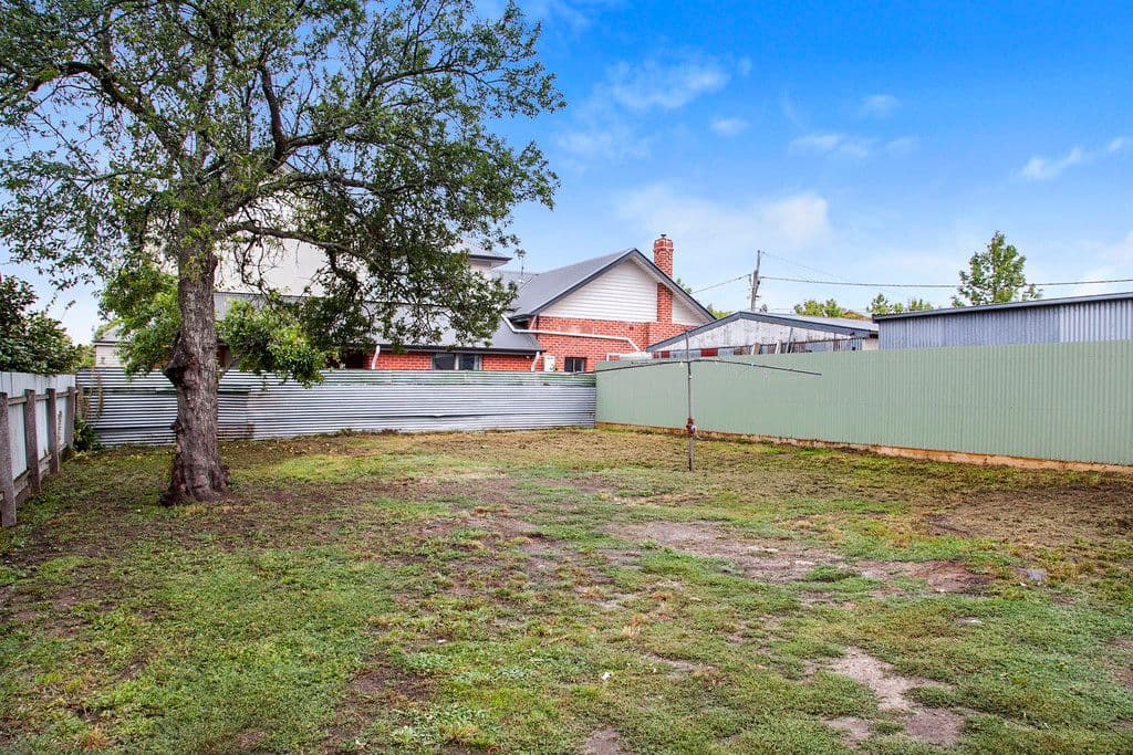304 Pleasant Street South, Newington VIC 3350, Newington - Thumbnail 7
