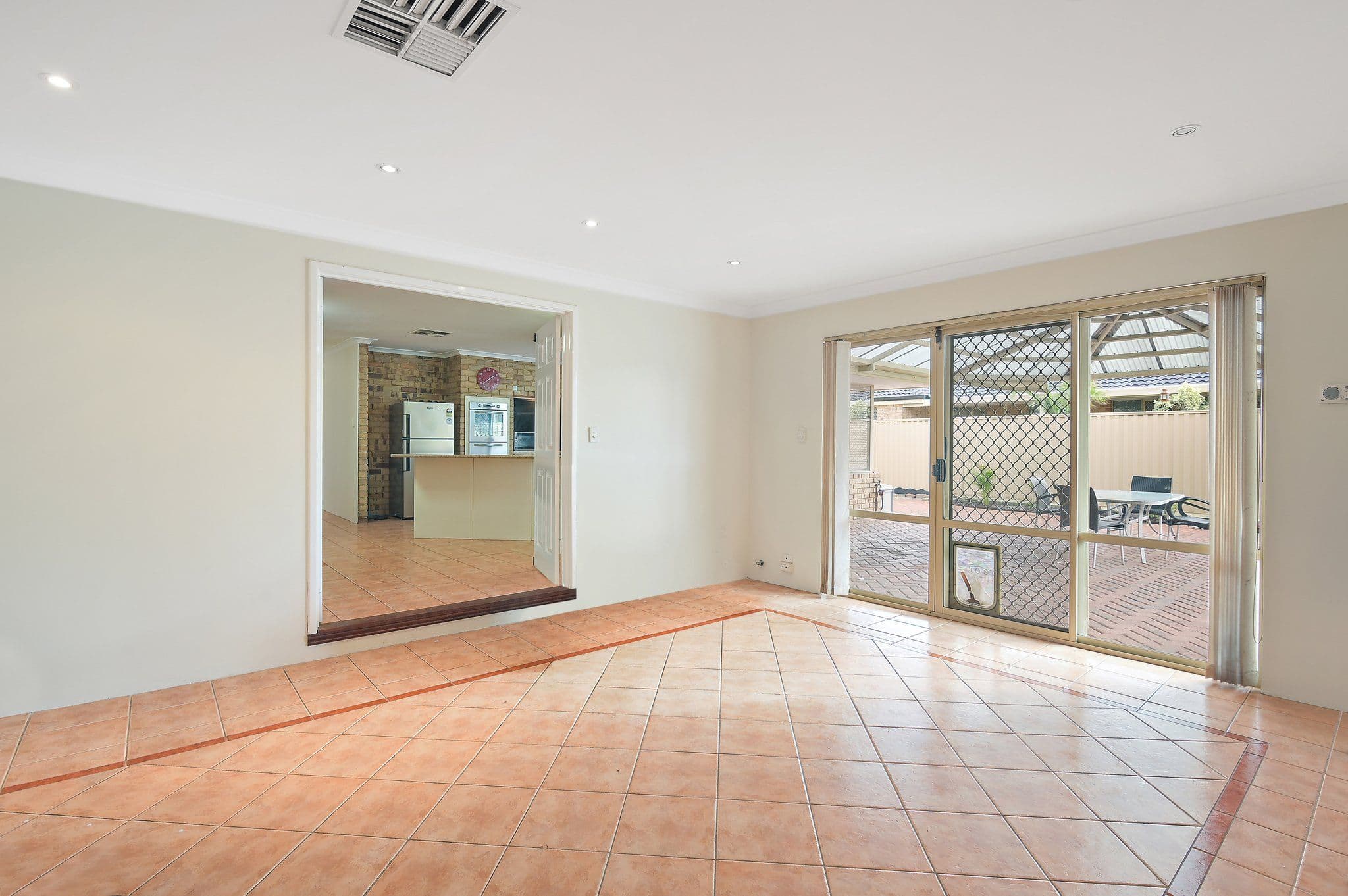 89 Explorer Drive, Thornlie WA 6108, Thornlie - Thumbnail 6