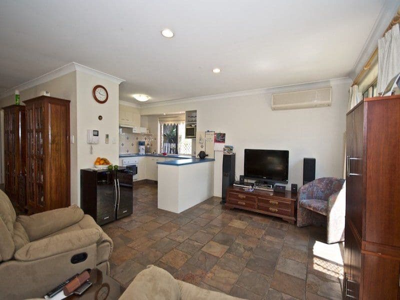 16 Daintree Drive, PARKWOOD QLD 4214, Parkwood - Thumbnail 4