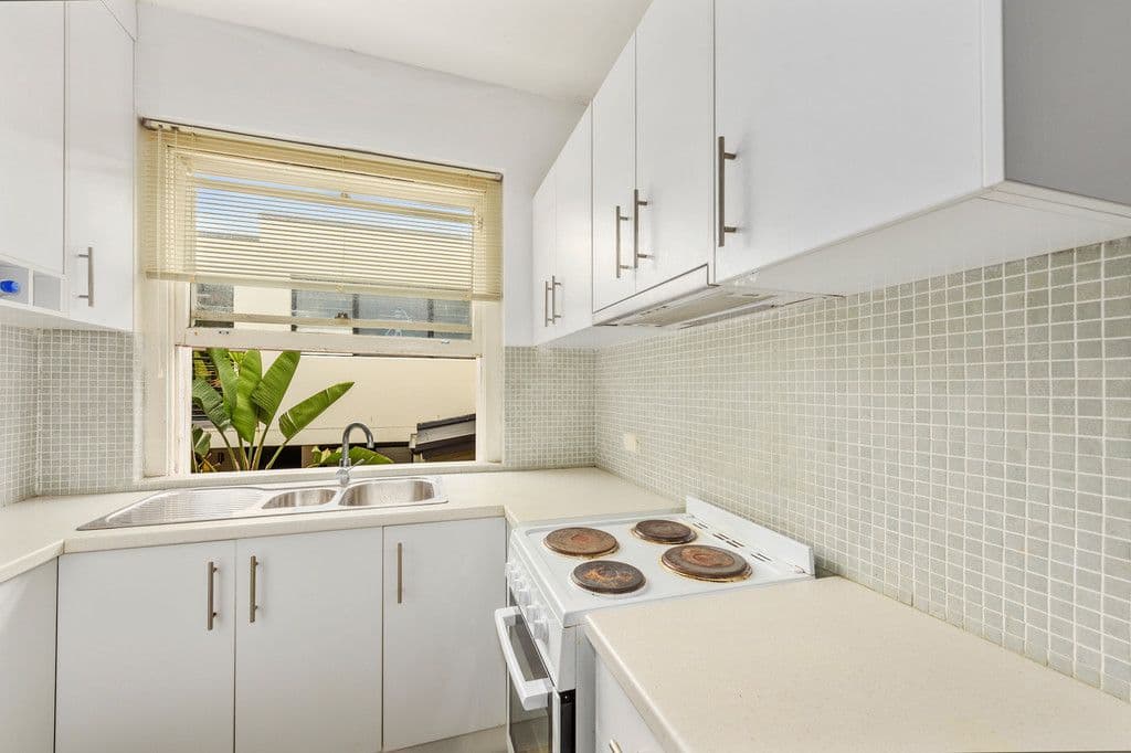 10 Warners Avenue, North Bondi NSW 2026, North Bondi - Thumbnail 3