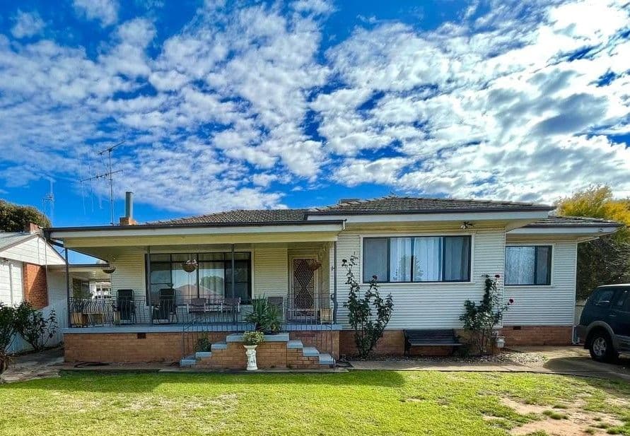 14 Pearce Street, Parkes NSW 2870, Parkes - Image 1