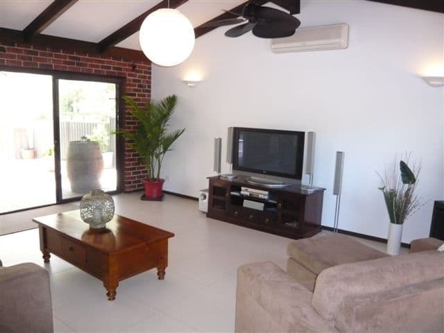 16 Butler Crescent, BANKSIA PARK SA 5091, Banksia Park - Thumbnail 2