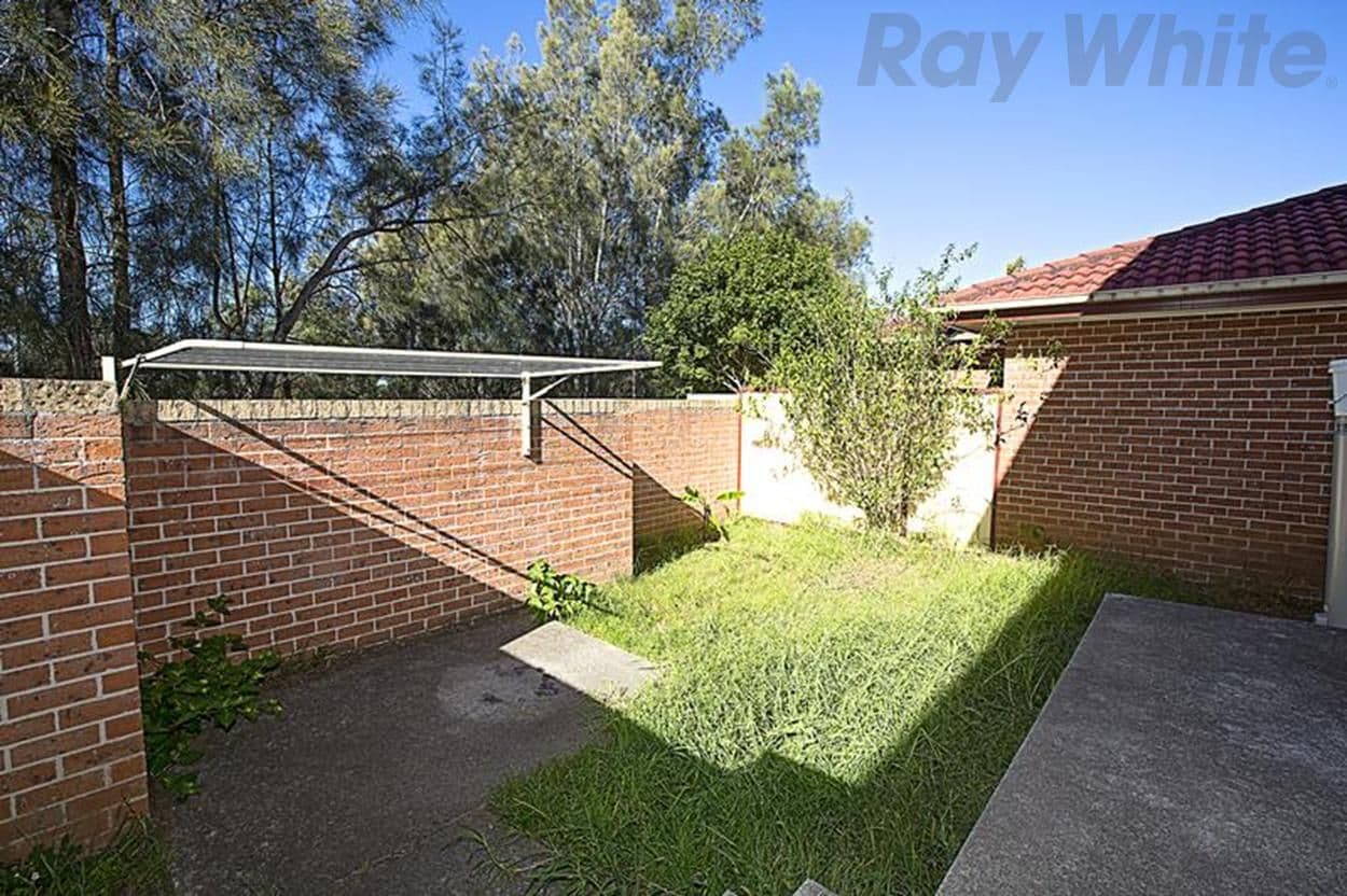 10-12 Peacock Close, GREEN VALLEY NSW 2168, Green Valley - Thumbnail 6