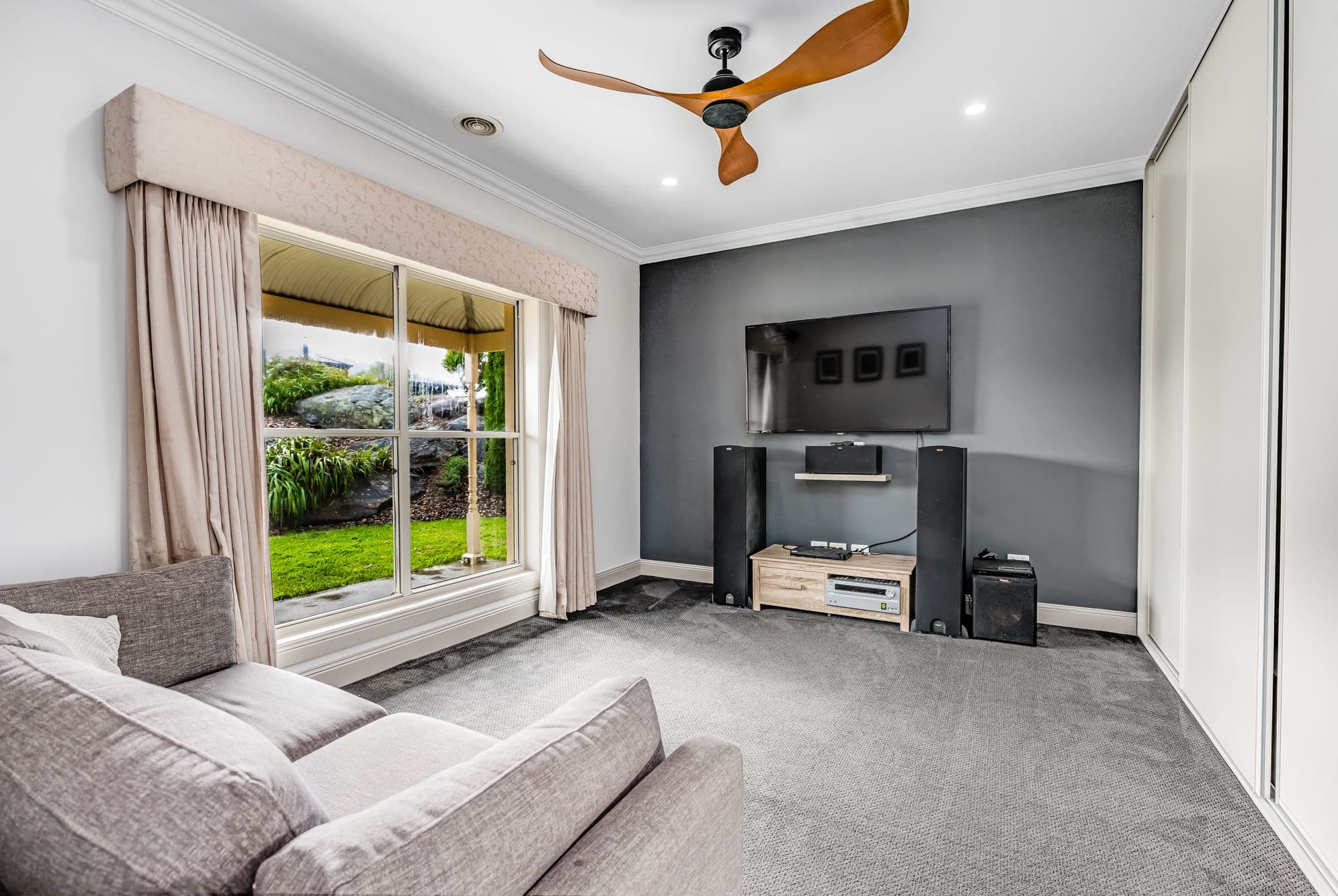 6 Colonel Light Place, Mount Gambier SA 5290, Mount Gambier - Thumbnail 3